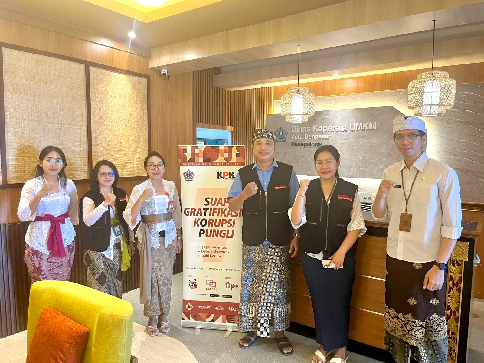 Asistensi Pelaksanaan SPI 2025 Monitoring, Sosialisasi dan Penyerahan Banner Antikorupsi